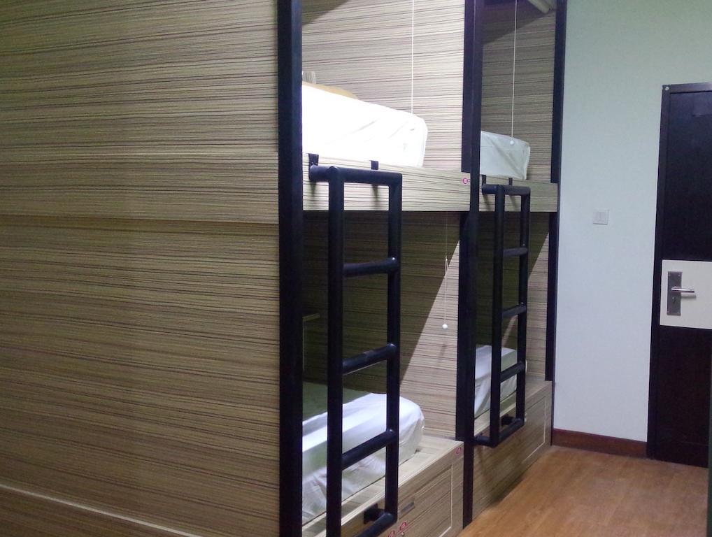 Cx Hostel Kuta Raya Zimmer foto